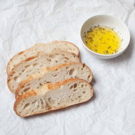 Bread Recipes For Dipping In Oil, Homemade Dipping Bread, Carrabbas Bread Recipes, Carrabas Bread Recipes, Bread And Olive Oil Dip, Carrabbas Bread, Carrabas Recipes, Molasses Bread Recipe, Bread Recipe Bread Machine