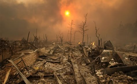 Desolate - gloomy; deserted; bare; barren Apocalypse Landscape, Apocalypse Aesthetic, Post Apocalyptic Art, Ruined City, Apocalypse Art, California Wildfires, Apocalypse Survival, Post Apocalypse, Chernobyl