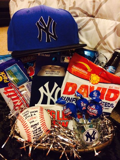 No Reason Gifts For Boyfriend, Baseball Themed Gift Basket Ideas, Baseball Gift Basket For Boyfriend, Gifts For Baseball Boyfriend, Baseball Basket Ideas For Boyfriend, Baseball Gifts For Boyfriend, Baseball Gift Basket, Baseball Boyfriend Gifts, Baseball Gift Ideas