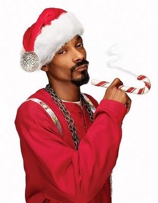 Community: 10 Reasons Snoop Dogg Is A Better Friend Than You Snoop Dog Christmas, Snoop Dogg Christmas, Playlist Covers Photos, Dog Xmas, Snoop Dog, Hip Hop Art, Rap Songs, Puff And Pass, Snoop Dogg