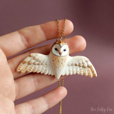 Bird Paper Craft, Barn Owl Necklace, Polymer Clay Owl, Clay Owl, Clay Animals, Owl Necklace, Ceramics Pottery Art, Owl Pendant, Art Clay