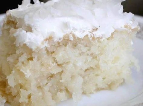 Coconut Cream Pie Cake Recipe Coconut Cream Pie Cake, Yellow Butter Cake, Coconut Cream Cake, Cream Of Coconut, Coconut Cake Recipe, Quick Dessert, Coconut Desserts, Easy To Make Desserts, Recipes Delicious