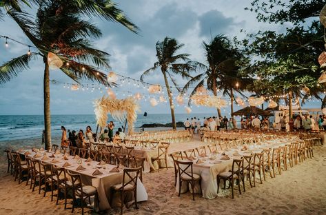 House Compound Ideas, Beach Wedding Set Up Receptions, Beach Wedding Party Ideas, Beach Wedding In Mexico, Fairmont Mayakoba Wedding, Mexico Beach Wedding Decor, Tulum Wedding Reception, Tropical Wedding Venue Ideas, Beach Theme Wedding Reception Tables Centerpiece Ideas