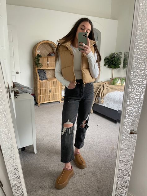 Puffer vest outfit, ripped jeans outfit, bodysuit outfit, casual outfit Vest And Wide Leg Pants Outfit, Cropped Vest Outfit, Ugg Fits, Wide Pants Outfit, Vest Fits, Tan Vest, Wide Leg Pants Outfit, Vest Outfit, Cropped Vest