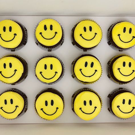 Smiley Face Cupcakes Aesthetic, Smiley Cupcakes Happy Faces, Smile Face Cupcakes, Smiley Face Sheet Cake, Smiley Face Cake Happy Birthday, One Cool Dude Cupcakes, Happy Face Cupcakes, One Happy Dude Birthday Cupcakes, Smiley Face Desserts