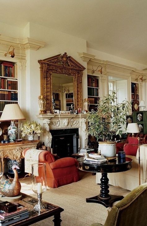 English Country Decor, English Decor, Design Salon, A Living Room, Beautiful Interiors, A Fire, Traditional Decor, Decoration Design, Traditional House