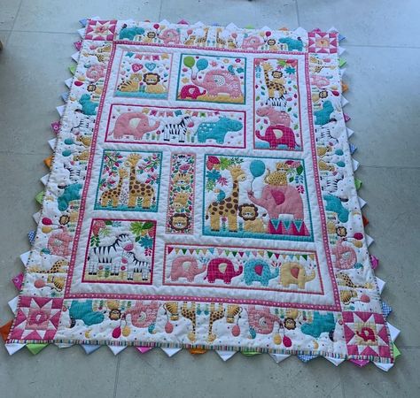 Quilt Borders, Heirloom Quilt, Quilt Border, Jungle Baby, Jungle Animal, Mother Goose, In The Jungle, Jungle Animals, Baby Quilt