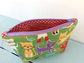 Jedi Craft Girl: My Favorite Zipper Pouch {tutorial} Zipper Pouch Tutorial, Sew Bags, Bags To Sew, Pouch Tutorial, Project Bags, Bags To Make, Sewing Purses, Small Sewing Projects, Pouch Pattern