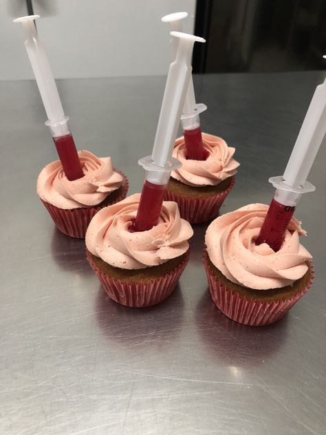 Nurse Themed Desserts, Medical Theme Cupcakes, Nurse Food Ideas, Biology Party Decorations, Syringe Cupcakes, Medical Themed Parties Food, Nurse Desserts, Nurse Party Food, Nurse Theme Party