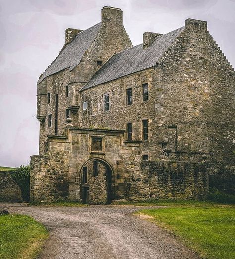 Midhope Castle, Beautiful Scotland, Scotland Vacation, Castle Estate, Scotland Trip, Scotland Tours, Scotland Castles, Tower House, Scottish Castles