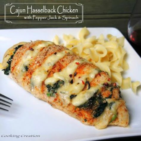 13 Quick and Easy Hasselback Chicken Recipes That Are Perfect for a Weeknight Chicken Cajun, Hasselback Chicken, Cajun Chicken, Chicken Main Dishes, Chicken Stuffed Peppers, Spinach Recipes, Pepper Jack, Winner Winner Chicken Dinner, Yum Yum Chicken