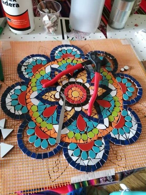 Mosaic_Art - Mosaic_Artwork - Mosaic_Artwork_Design Mosaic Mandala Pattern, Mandala Mosaic Patterns, Stained Glass Mosaic Patterns, Free Mosaic Patterns, Mosaic Mandala, Animals Quotes, Travel Tattoos, Mosaic Art Diy, Mosaic Garden Art