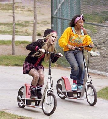 Avril Lavigne & Lil' Mama Avril Lavingne, Avril Lavigne Style, Lil Mama, I Am Special, The Best Damn Thing, Singing Group, Scene Girls, Avril Lavigne, Aerosmith