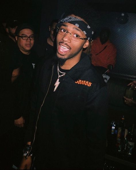 Drake Rapper, Metro Boomin, Rap Aesthetic, Celebrity List, My Man, American Rappers, My Whole Life, Pretty Men, Rappers