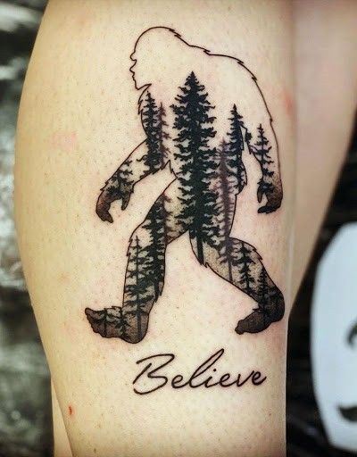 Bigfoot Tattoo, Bigfoot Drawing, Pnw Tattoo, Bigfoot Art, Army Tattoos, Bear Tattoos, Silhouette Tattoos, Tattoos For Daughters, Foot Tattoo