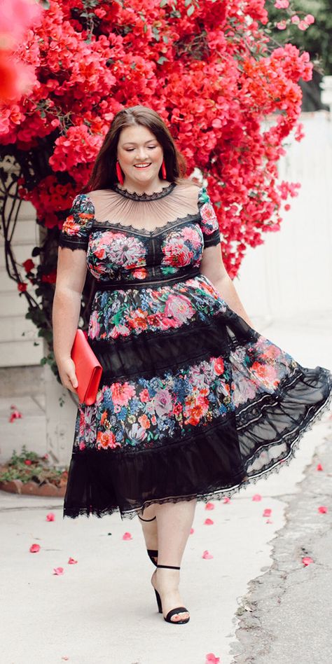 18 Stunning Plus Size Mother Of The Bride Dresses ❤  plus size mother of the bride dresses tea length floral for spring summer tadashi shoj ❤ Full gallery: https://weddingdressesguide.com/plus-size-mother-of-the-bride-dresses/ Wedding Bride Dresses, Dresses Tea Length, Mother Of The Bride Plus Size, Mother Of The Bride Suits, Mothers Gowns, Dresses Bride, Attractive Dresses, Tiered Dresses, Mother Of The Bride Gown