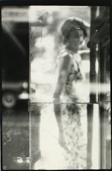 Gallery Fifty One — Saul Leiter Saul Leiter, American Photography, William Eggleston, Foto Transfer, Mario Sorrenti, Art Photography Portrait, Famous Photographers, Street Photographers, Photography Gallery