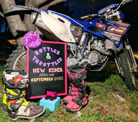 Motocross Family Pictures, Dirt Bike Themed Gender Reveal, Bike Gender Reveal Ideas, Gender Reveal Ideas Dirt Bike, Gender Reveal Ideas With Dirt Bike, Gender Reveal Dirtbike Theme, Gender Reveal Dirtbike, Motocross Gender Reveal, Dirt Bike Baby Announcement