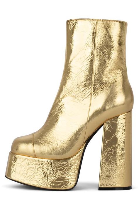 Gold Platform Boots, 70s Platform Shoes, Chunky Heeled Boots, Boot Fits, Platforms Sneakers, Gold Platforms, Platform Flip Flops, Girls Heels, Gogo Boots