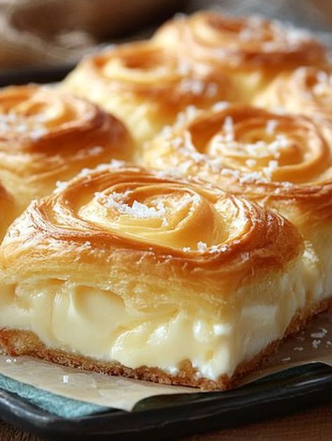 (1) Ariarecipes - King’s Hawaiian Cheesecake Danish 🌞🧀🍞 Ingredients: 1... | Facebook King’s Hawaiian Cheesecake Danish, Kings Hawaiian Cheesecake Danish, Hawaiian Cheesecake Danish, Cheesecake Danish, Hawaiian Cheesecake, Hawaiian Desserts, Cream Cheese Danish, Custard Desserts, Hawaiian Sweet Rolls