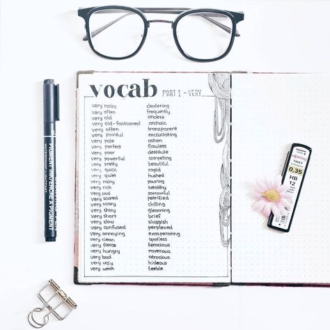 Vocabulary collection for bullet journal #bulletjournalideas Vocabulary Journal Ideas, Bullet Journal Vocabulary, Language Bullet Journal, Language Notebook, Vocabulary Ideas, Vocabulary Journal, Language Journal, Wake Ideas, Study English