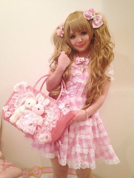 Gyaru Subcultures, Roma Gyaru, Hime Gal, Gyaru Aesthetic, Hime Gyaru, Gyaru Fashion, Kawaii Fashion Outfits, Other Outfits, J Fashion