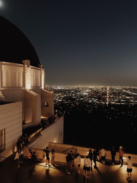 The Observatory Los Angeles, La Nightlife Aesthetic, The Griffith Observatory, Los Angeles Griffith Observatory, Griffith Observatory At Night, La Trip Aesthetic, La Influencer Aesthetic, Living In La Aesthetic, Griffith Observatory Aesthetic