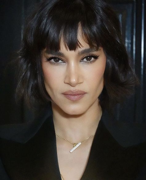 Sofia Boutella Aesthetic, Instagram Makeup Artist, Sofia Boutella, Instagram Makeup, Girl Crush, Hair Inspo, Ibiza, Wig Hairstyles, Character Inspiration