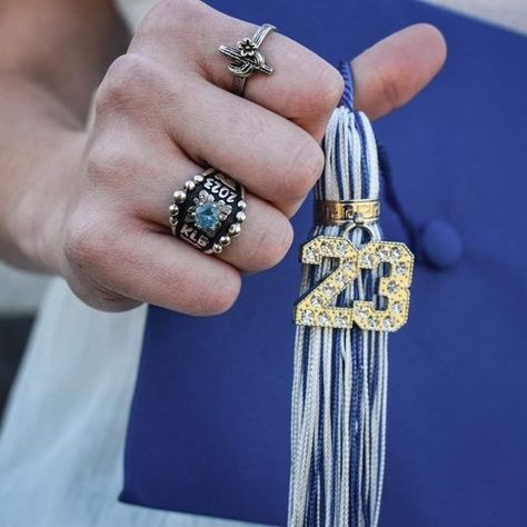 Sweeten the ending to your new beginning with a custom class ring from Hyo Silver 💍🎓️ ( #📷: @_kolbie_lynn_ ) . . #hyosilver #western #customjewelry #countryliving #banderatexas #silverjewelry #texashillcountry #graduation #classof2023 #westernstyle #classring #customclassring Class Ring Photoshoot, Custom Class Rings, Ring Photoshoot, Senior Things, Class Rings, Grad Pics, New Beginning, Graduation Pictures, Senior Year