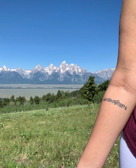 When your tattoo matches the campsite...Shadow Mountain WY. Best Camping Gear, Camping Locations, Camping Equipment, Camping Hiking, Camping Hacks, Camping Gear, Mount Rainier, Caravan, Body Art