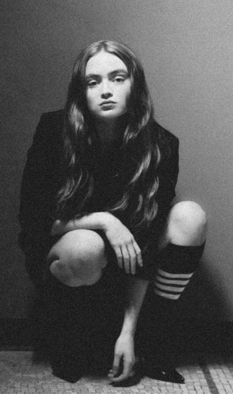 Flaunt Magazine, Beautiful Profile Pictures, Small Nose, Sadie Sink, Famous Celebrities, Cool Girl, My Girl, Magazine, Celebrities