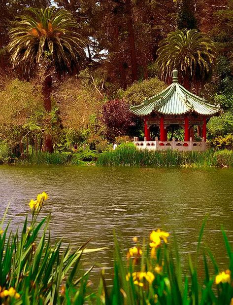 San Francisco - Golden Gate Park "Stow Lake - Chinese Pavilion" Pavilion Wedding Decorations, Diy Pavilion, Pavilion Backyard, Pavilion Wedding Reception, Architecture Pavilion, Water Pavilion, Golden Gate Park San Francisco, Chinese Pavilion, Pavilion Grey