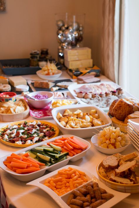 Boxing day spread Boxing Day Food Buffet, Boxing Day Breakfast, Boxing Day Buffet, Corporate Breakfast, Boxing Day Food, Coffee Break Catering, Catering Breakfast, Eid Breakfast, Healthy Catering