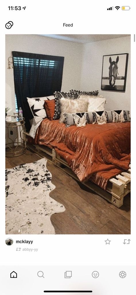 Western Small Bedroom Ideas, Western Girl Bedroom Ideas, Western Teenage Girl Bedroom, Western Bedrooms Teenage, Boys Western Bedroom, Country Girl Room Ideas, Country Room Ideas Bedroom Girl, Western Teen Bedroom, Girls Western Bedroom