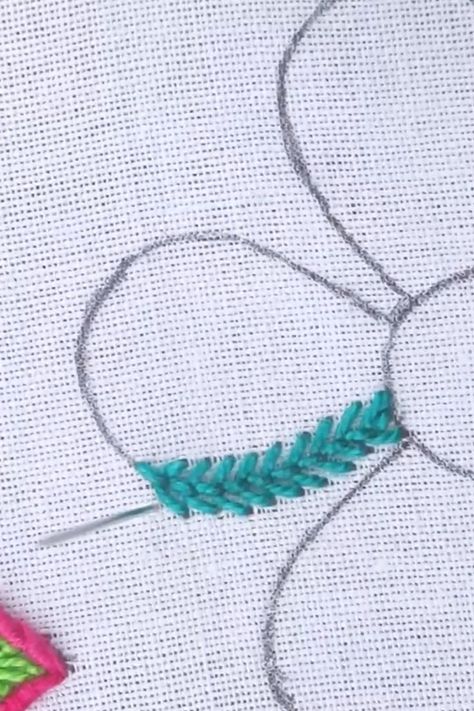 Cute fly stitch flower embroidery tutorial! #content #useful #embroidery #tutorial #trending #hand #viralvideoreels #diy #handmade #viralreels #fypシ゚ #handembroidery #cute #easy #viral #support #fb #satisfying #reelsfb #stitch #reels #fbreels #flowers Fly Stitch Embroidery Design, Fly Stitch Embroidery, Flower Embroidery Tutorial, Fly Stitch, Apron Ideas, Stitch Embroidery Design, Embroidery Stitches Beginner, Basic Hand Embroidery Stitches, Simple Hand Embroidery Patterns