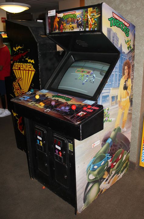 Teenage Mutant Ninja Turtles Arcade Game: $3,495 I WANT THIS SOOOO BAD Nostalgia Cartoons, Old Arcade, Retro Portrait, Arcade Retro, Arcade Stick, Arcade Room, Retro Arcade Games, Arcade Video Games, Arcade Game Room