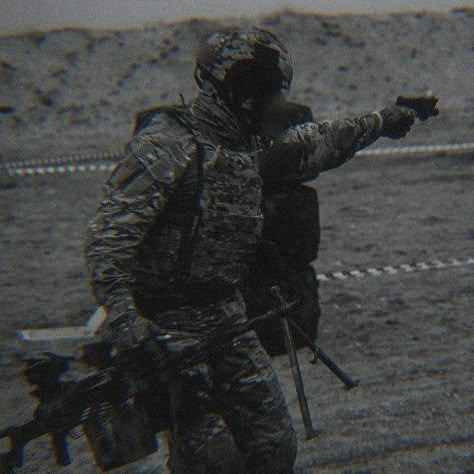 Black Ops Aesthetic, Soldiers Aesthetic, Steam Profile Picture, Special Forces Aesthetic, Soldier Aesthetic, Women Soldier, Soldier Images, Special Forces Gear, Military Aesthetic