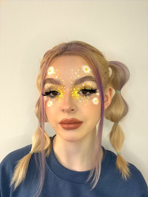 Princes Makeup, Daisy Makeup, Coachella Makeup, Carnival Makeup, Retro Makeup, Cool Makeup Looks, Fairy Makeup, Makeup Eye Looks, Creative Eye Makeup