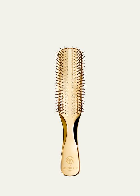 Guerlain Abeille Royale Scalp & Hair Brush Hair Brush Aesthetic, Hair Tools Aesthetic, Hair Products Aesthetic, Perfect Objects, Wellness Tools, Hairstyling Tools, Travel Size Perfume, One Last Time, Back Of The Head