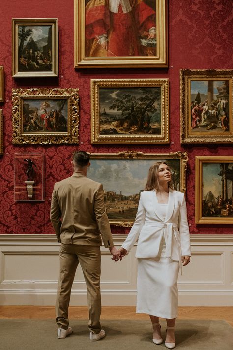 Couple In Art Gallery, Academia Engagement Photos, Art Gallery Couples Photoshoot, Art Gallery Engagement Shoot, Art Museum Photos, Engagement Photos Art Gallery, The Met Engagement Photos, Art Museum Engagement Shoot, Wes Anderson Engagement Photos