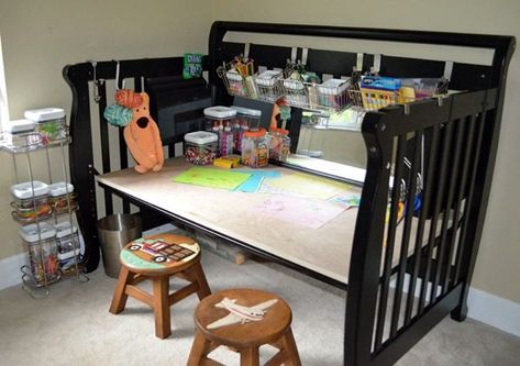 15 Ways To Repurpose Old Baby Cribs Old Baby Cribs, Crib Desk, Old Cribs, Repurposed Items, Old Mattress, Funky Furniture, Craft Table, Recycled Wood, Repurposed Furniture