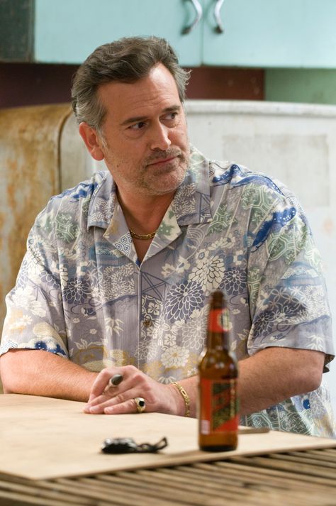 Sam Axe - Burn Notice Burn Notice Fiona, Michael Weston, Everything Burns, Bruce Campbell, Burn Notice, Great Tv Shows, Watch It, Long Live, Music Tv