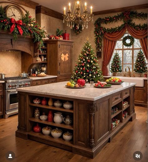 Christmas Kitchen Inspiration, Rustic Christmas Kitchen Decor Ideas, Christmas Decorations Kitchen, Kitchen Christmas Decor Ideas, Warm Christmas Decor, Christmas Kitchens, Bloxburg Christmas, Christmas Kitchen Decor Ideas, Yule Tide