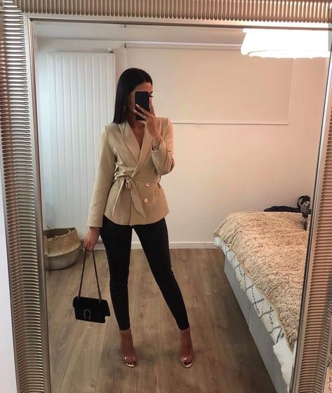 Winter Mode Outfits, Chique Outfit, Classy Fits, Looks Chic, Work Outfits Women, Professional Outfits, Edgy Outfits, Business Casual Outfits, Mode Inspiration