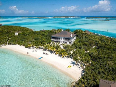 The world's most viewed homes for sale on Rightmove | Daily Mail Online Islands Tropical, Exumas Bahamas, Islands Kitchen, Bahamas Island, Aston Martin Db5, Pablo Escobar, Luxury Villas, The Bahamas, Island Home