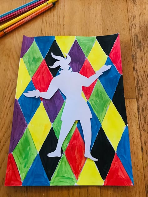 Un dessin chouette à faire et coloré pour le carnaval! À imprimer gratuitement sur le site. #carnaval #activitemanuelleenfant #kidsactivities #kidsactivity Decoration Carnaval, Diy Carnaval, Carnaval Diy, Mardi Gras Diy, Theme Carnaval, February Crafts, Idee Cricut, Sketch Comedy, Purim