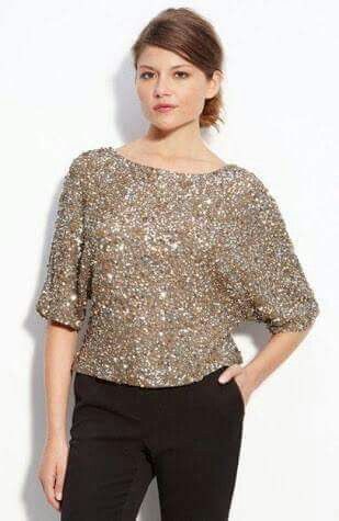 Golden # glitters # top Glitter Tops Outfit, Sequins Top Outfit, Gold Sequin Top, Gold Tops, Stylish Tops For Women, Stylish Short Dresses, Scarf Women Fashion, Metal Clothing, New Years Eve Outfits