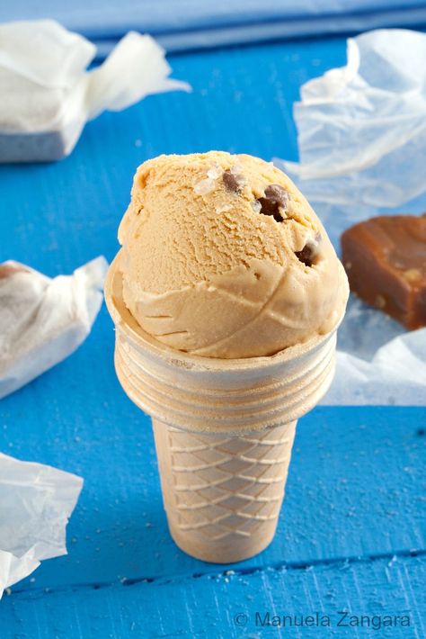 Salted Caramel Gelato, Gelato Recipe, Gelato Ice Cream, Delicious Ice Cream, Homemade Ice Cream Recipes, Sorbet Recipes, Frozen Yoghurt, Garden Weddings, Ice Cream Popsicles