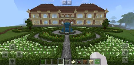 Minecraft Rose Garden, Minecraft Rose, Minecraft Mansion Ideas, Craft Building Ideas, Minecraft Mansions, Minecraft Id, Minecraft Houses Ideas, Minecraft Light, Things To Build In Minecraft