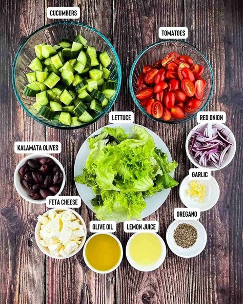 Diy Greek Salad, How To Make A Greek Salad, Mediterranean Salad Video, Easy Greek Salad Recipes, How To Make Greek Salad, Salads For Breakfast, Easy Vegetarian Salad Recipes, Creek Salad Recipes, Greek Diet Recipes